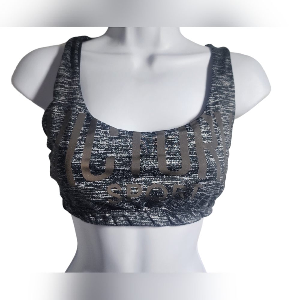 Victoria Secret Sports Bra Size Medium